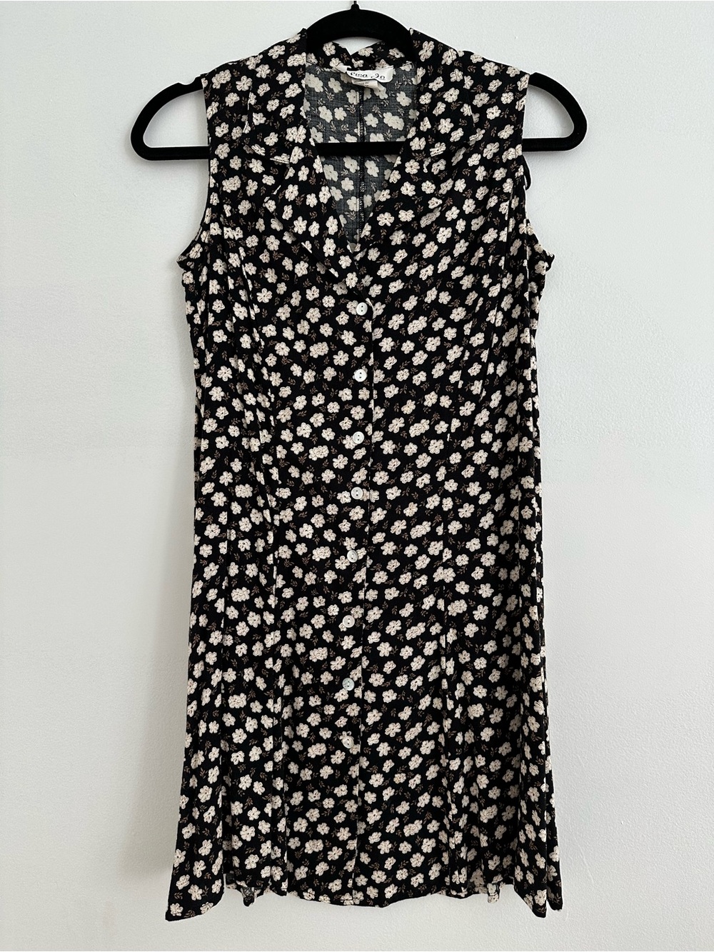 Vintage 90’s Sleeveless Black Floral Button-Front Dress